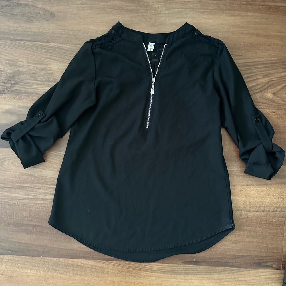 Women's Blouse 3/4 cuffed sleeves with Zipper Detail